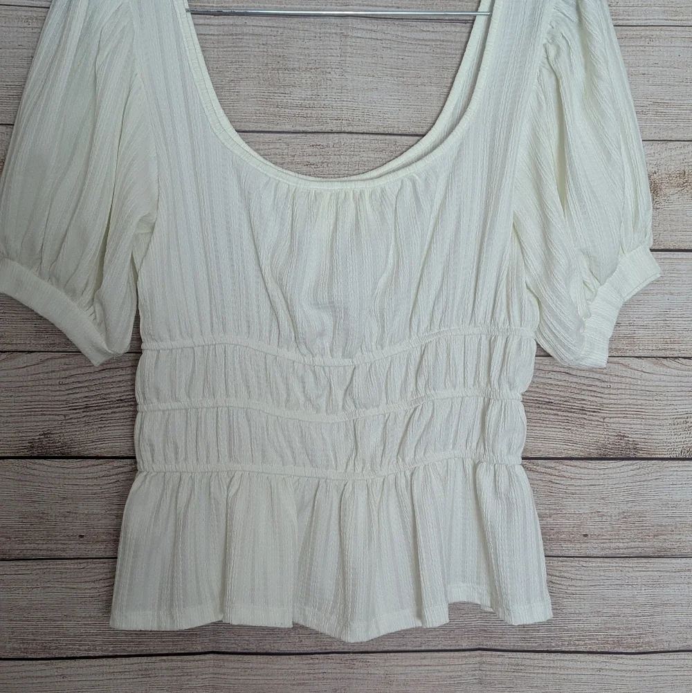 Maeve Anthropologie Size Small White Smocked Peplum Top Puff Sleeve Scoop Neck